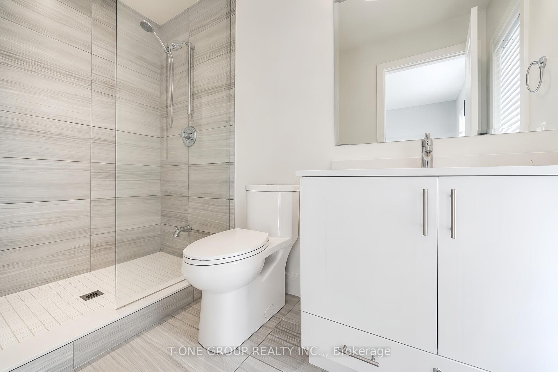 55 Sutton Avenue - Townhouse photo 26 of 38 in Regent Park / Cabbagetown / St. James Town, Ontario