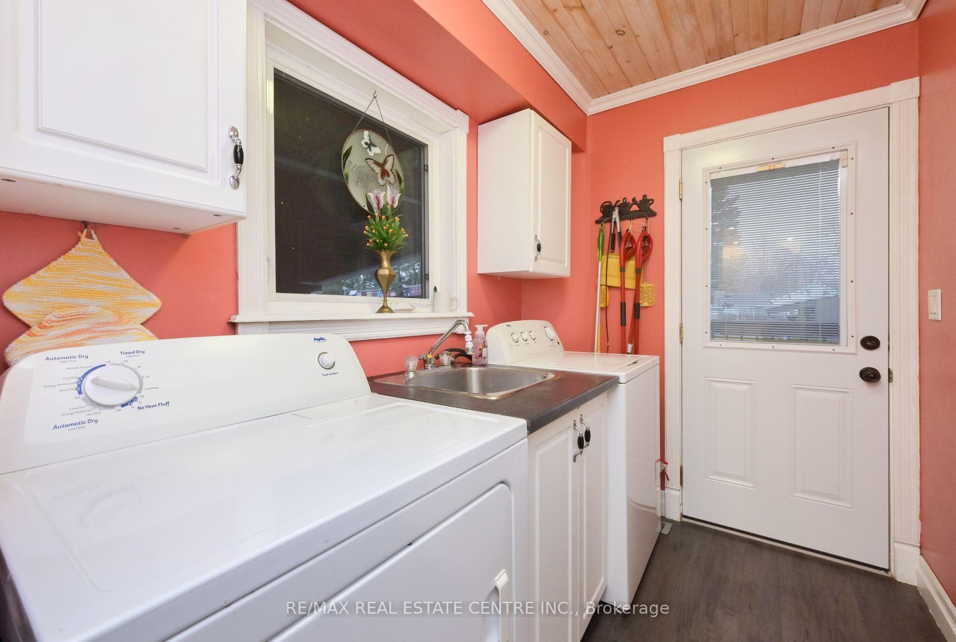 79 Commercial Street - Detached photo 13 of 37 in Milton, Ontario