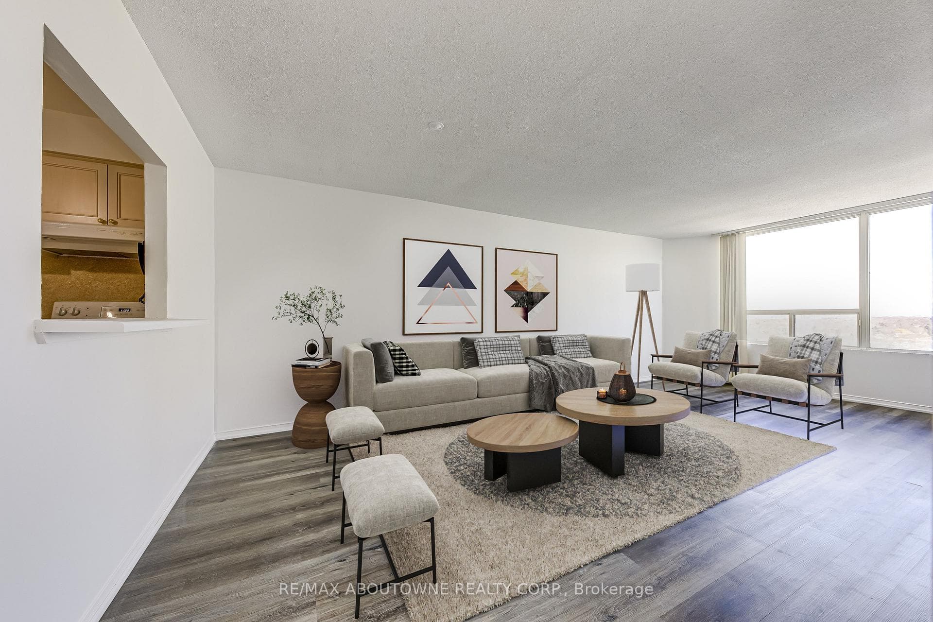 1270 Maple Crossing Boulevard Unit 1705 - Condo photo 10 of 44 in Burlington, Ontario