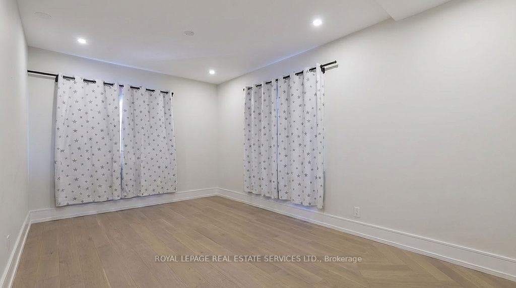 100 Appleby Place - Detached photo 30 of 46 in Burlington, Ontario