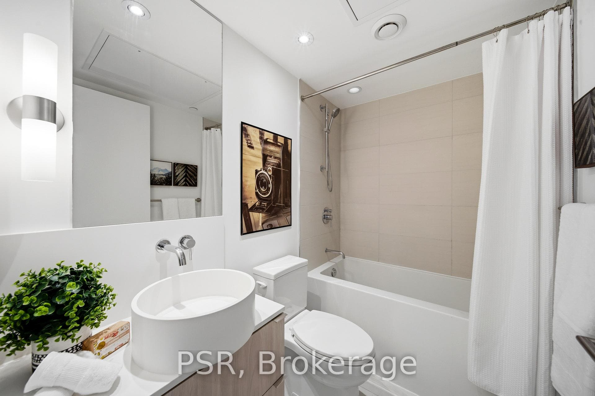 161 Roehampton Avenue Unit 2005 - Condo photo 19 of 25 in Leaside / Davisville, Ontario