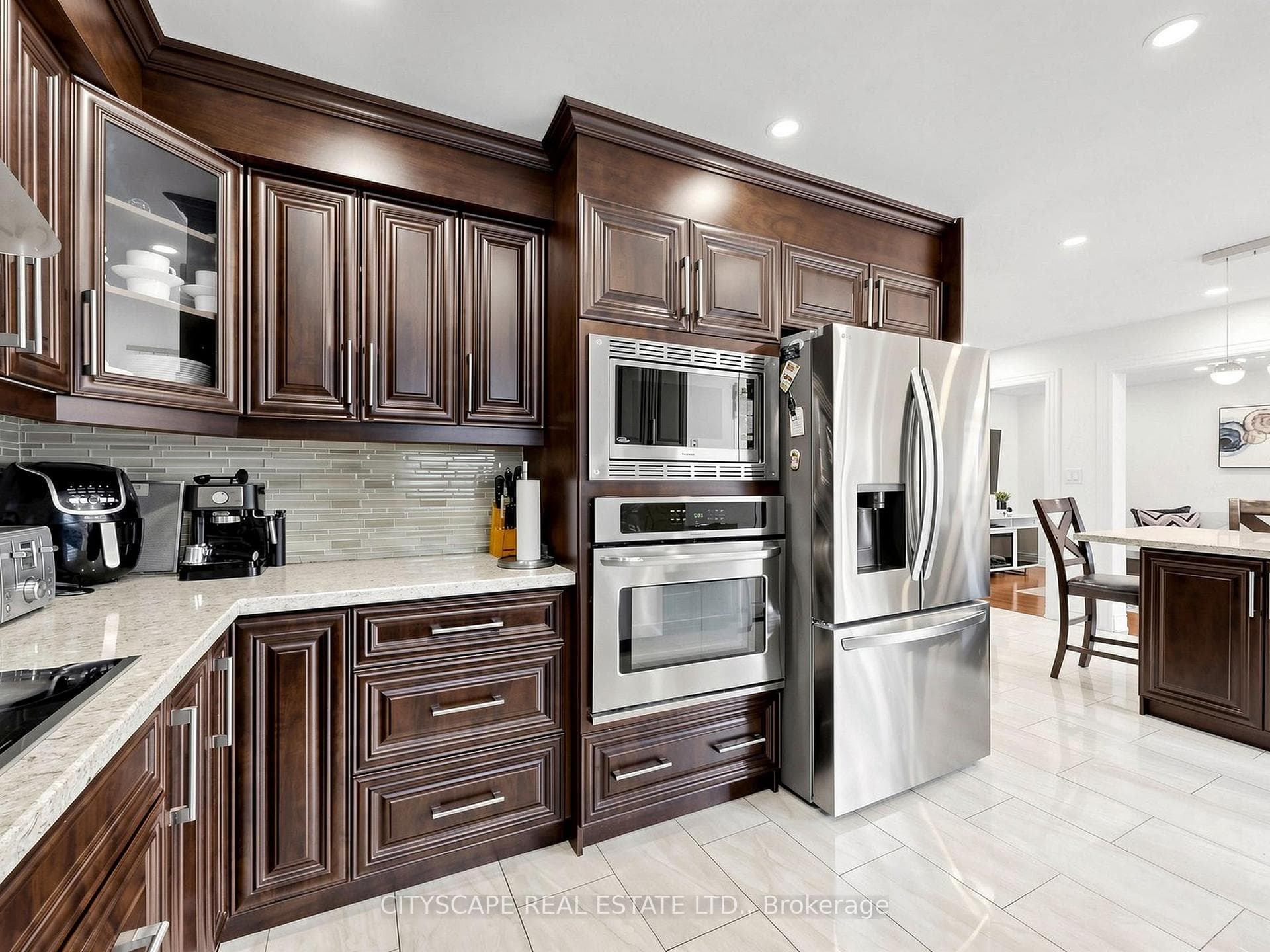 5534 River Grove Avenue - Detached photo 2 of 36 in Mississauga, Ontario