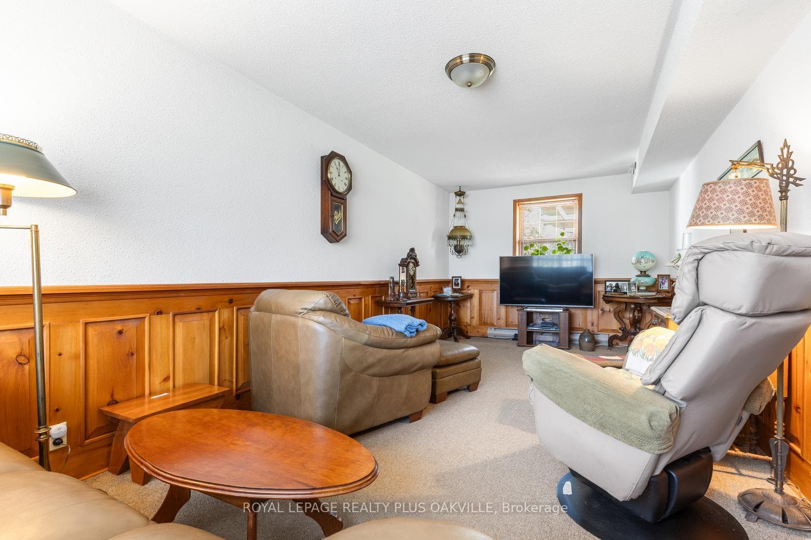 227 Sandwell Drive - Detached photo 17 of 44 in Oakville, Ontario