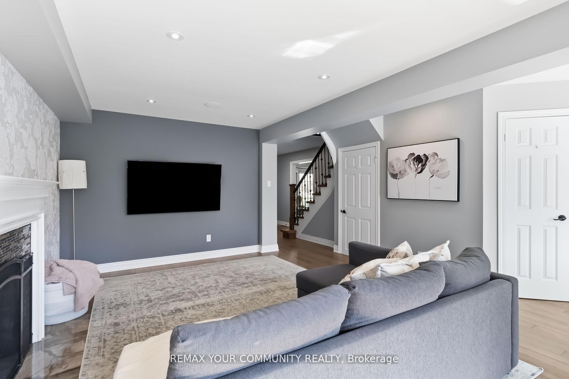 4184 Vermont Crescent - Detached photo 9 of 50 in Burlington, Ontario