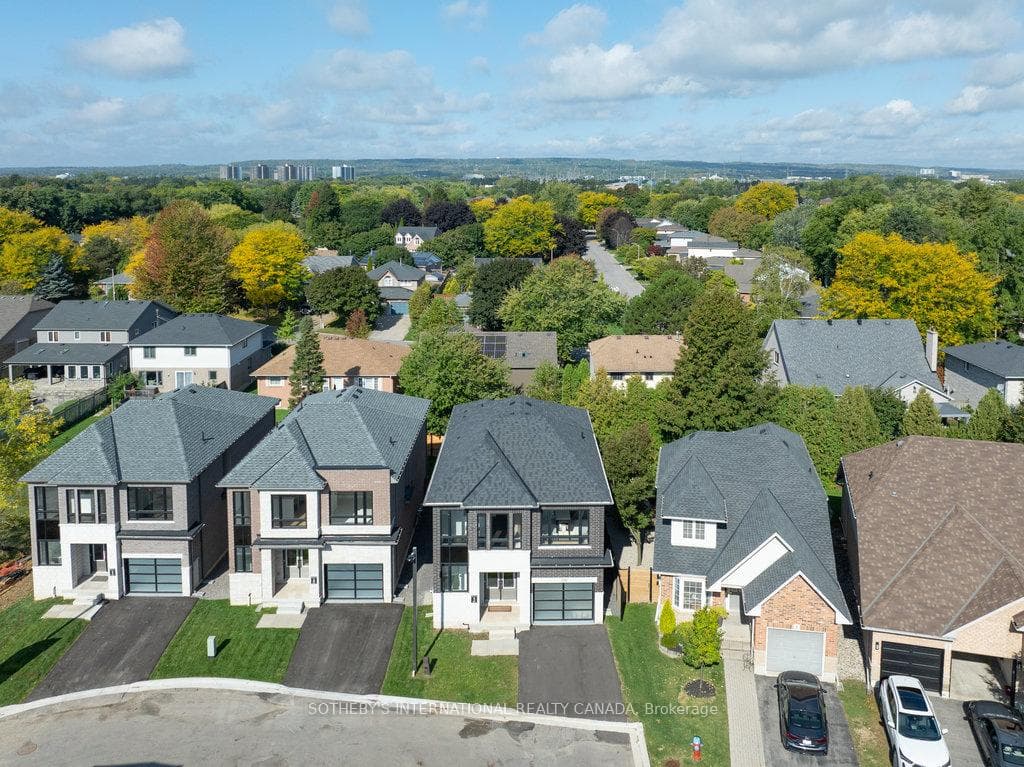 516 Markay Common - Detached photo 19 of 24 in Burlington, Ontario