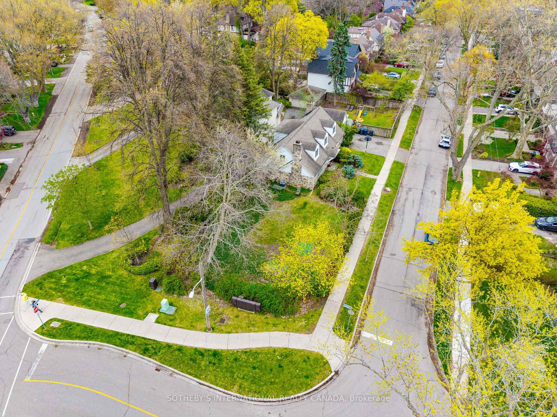 103 Willingdon Boulevard - Detached photo 10 of 39 in Etobicoke (Islington / Rexdale), Ontario