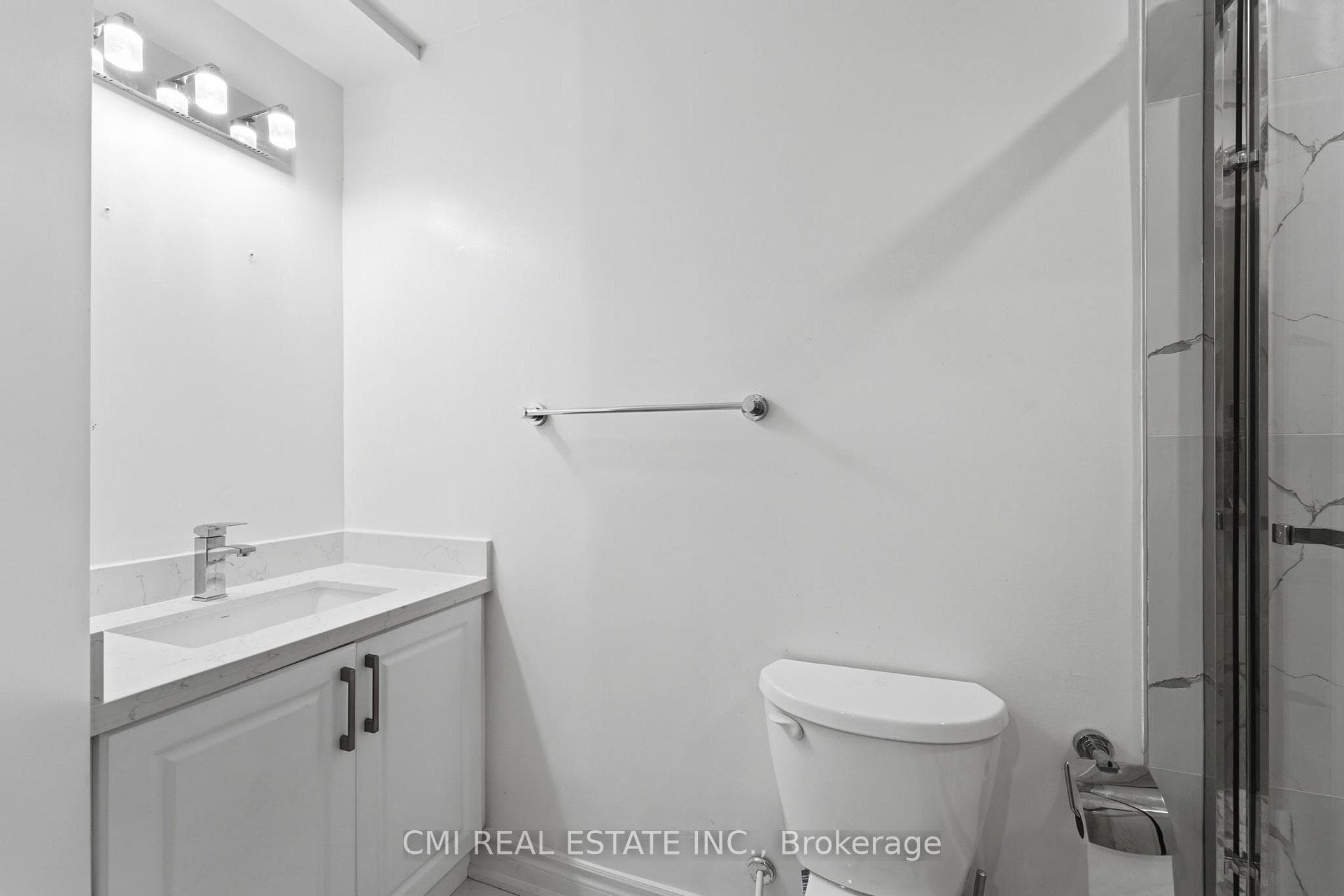 6 Windy Golfway Way - Condo photo 9 of 41 in Flemingdon Park / Don Mills, Ontario