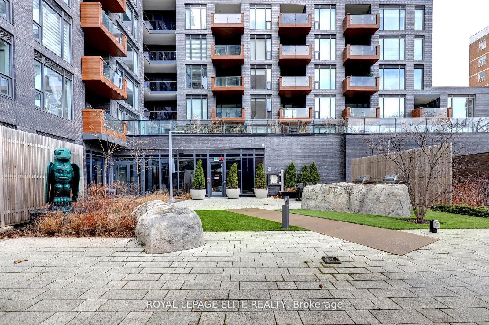 21 Park Street Unit 318 - Condo photo 25 of 27 in Mississauga, Ontario
