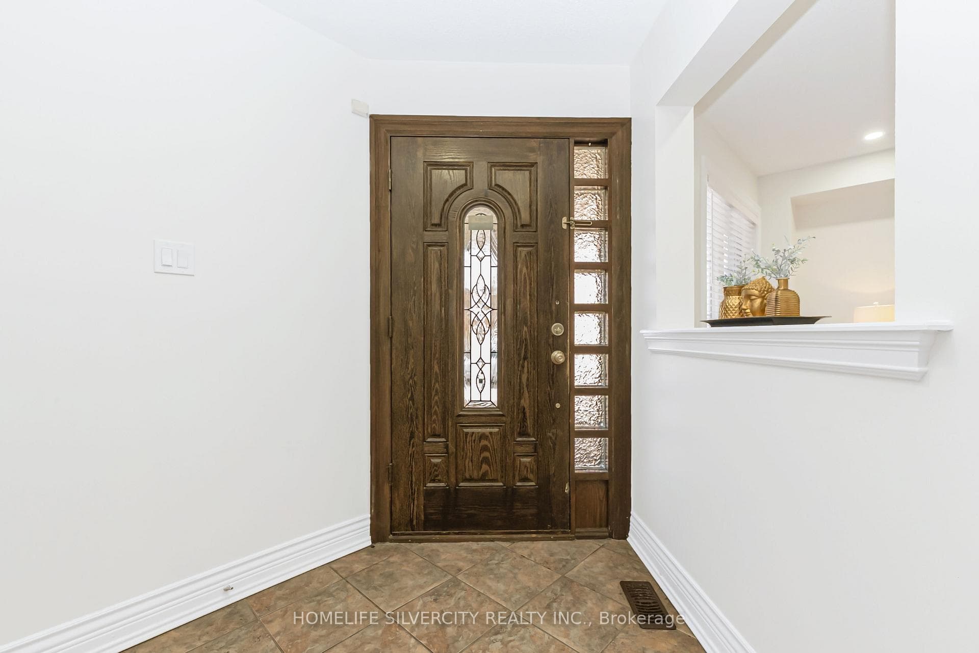 19 Vintage Gate - Detached photo 6 of 50 in Brampton, Ontario