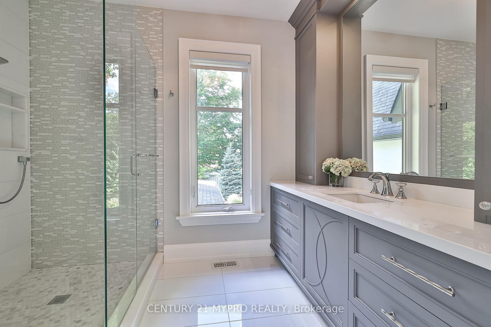 1389 Weaver Avenue - Detached photo 29 of 48 in Oakville, Ontario