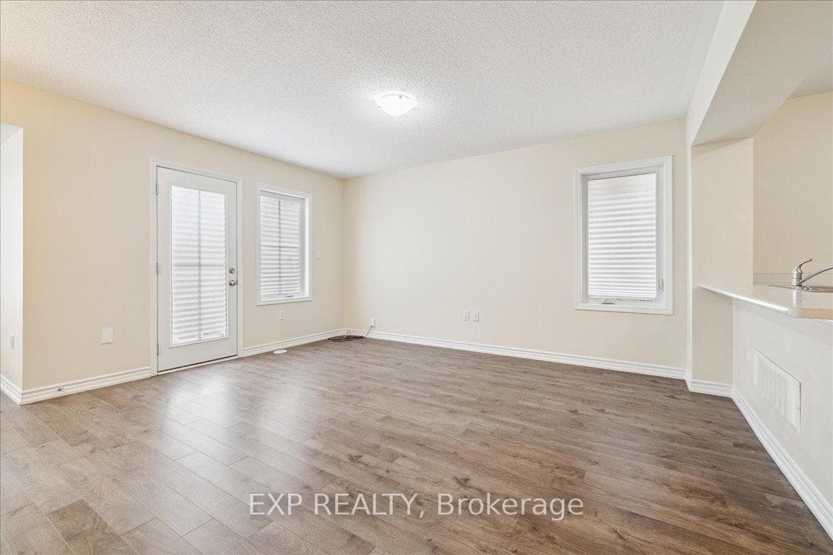 107 Lemieux Court - Townhouse photo 11 of 36 in Milton, Ontario