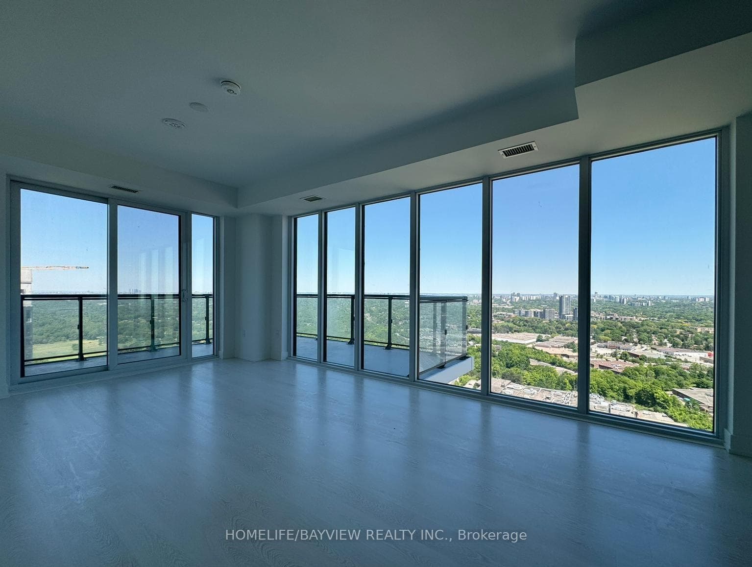 30 Inn On The Park Drive Unit 4303 - Condo photo 4 of 15 in Don Mills / Parkwoods / Victoria Village, Ontario