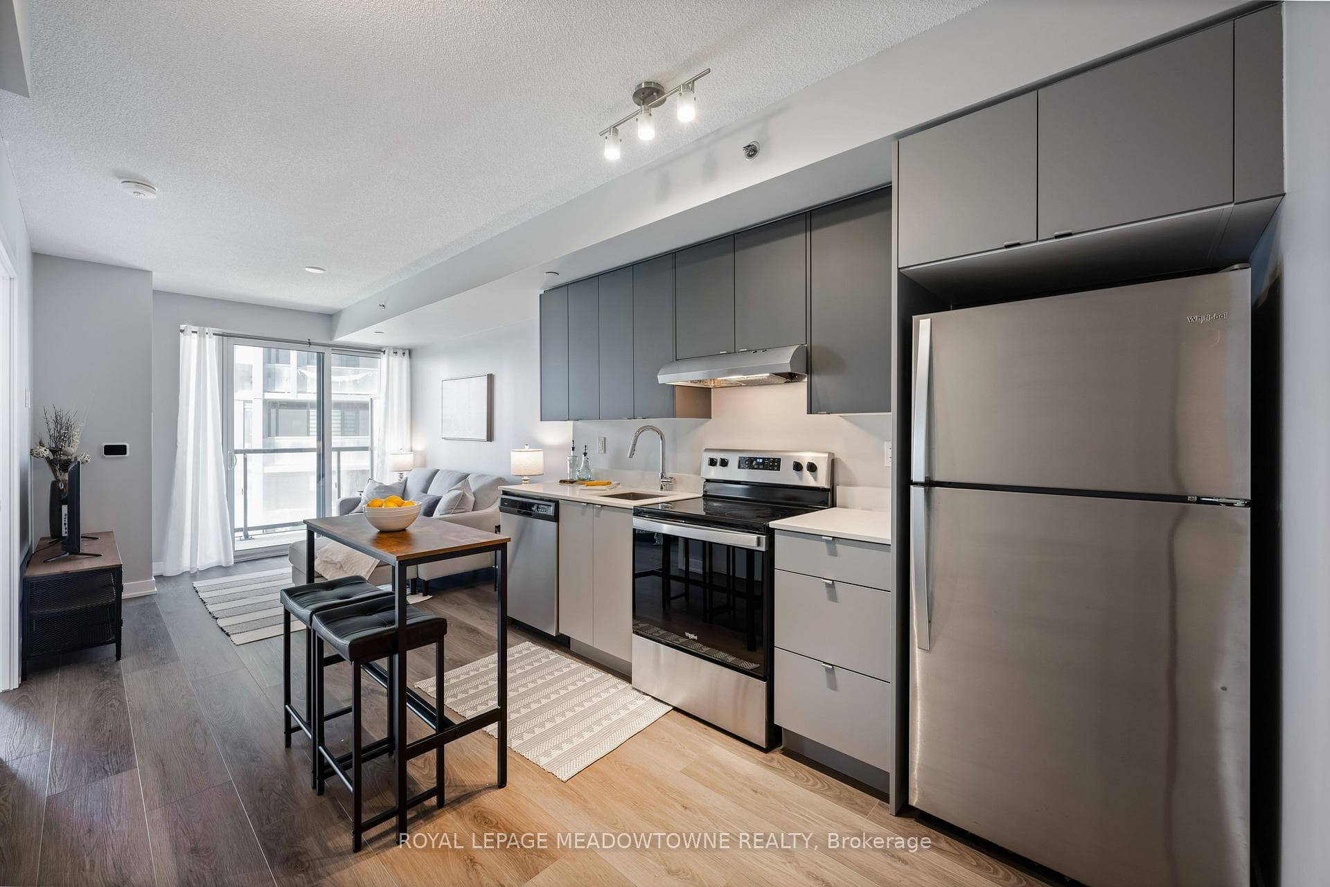 3200 Dakota Common Unit B602 - Condo photo 9 of 31 in Burlington, Ontario