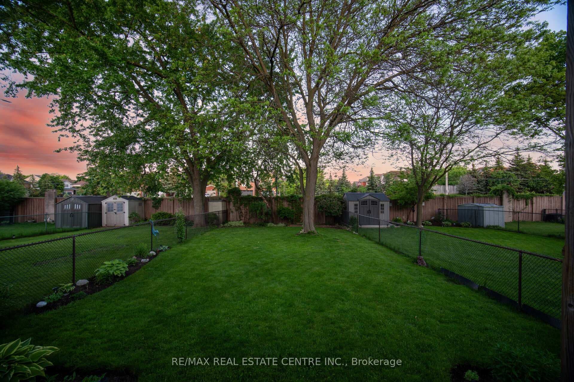 2800 Bucklepost Crescent - Semi-Detached photo 38 of 46 in Mississauga, Ontario