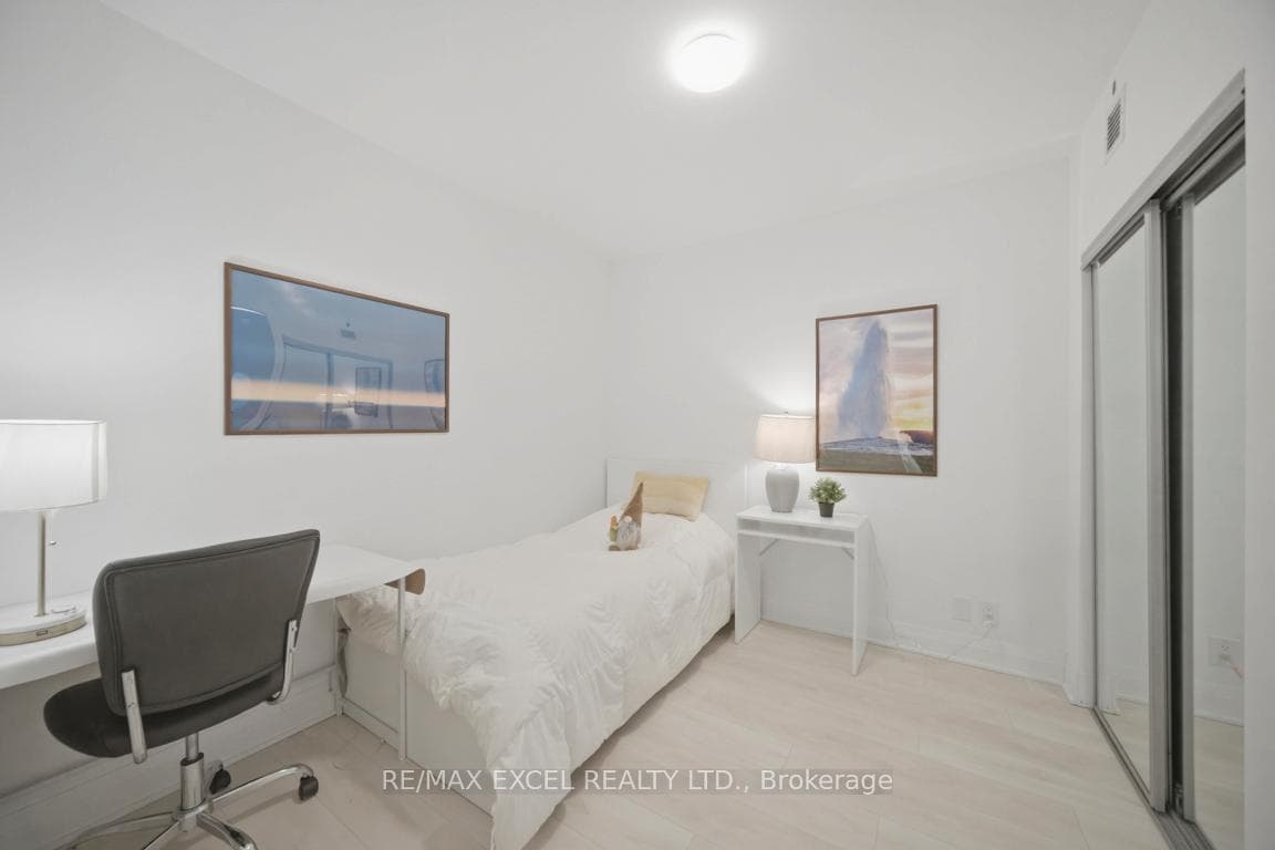33 Frederick Todd Way Unit 303 - Condo photo 30 of 49 in Flemingdon Park / Don Mills, Ontario