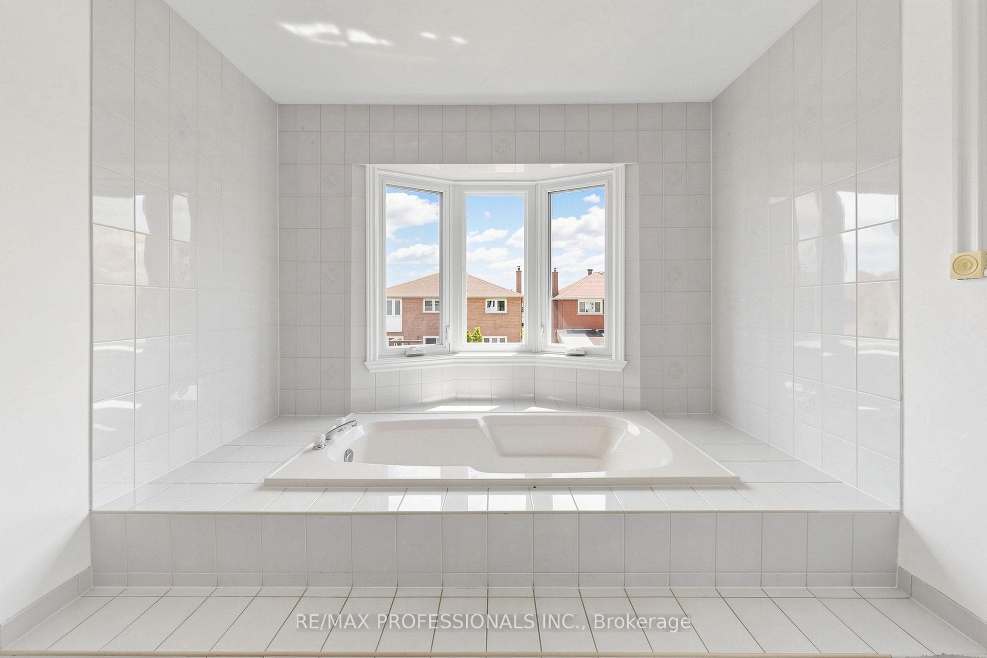 970 Silversmith Drive - Detached photo 29 of 50 in Mississauga, Ontario