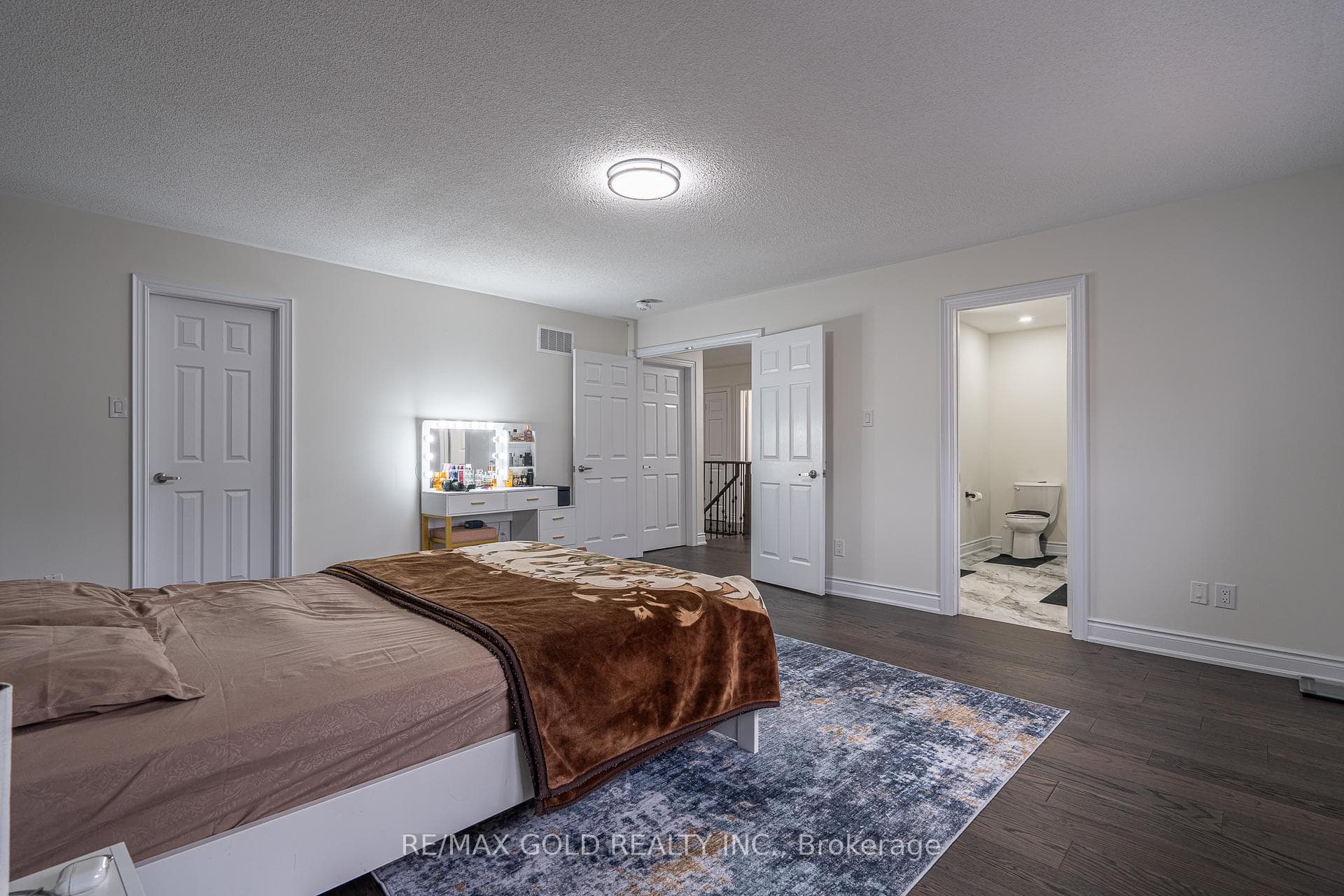6 Meadow Glade Road - Detached photo 17 of 36 in Brampton, Ontario