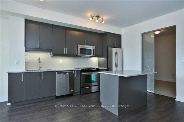 128 Garden Drive Unit 323 - Condo photo 6 of 17 in Oakville, Ontario