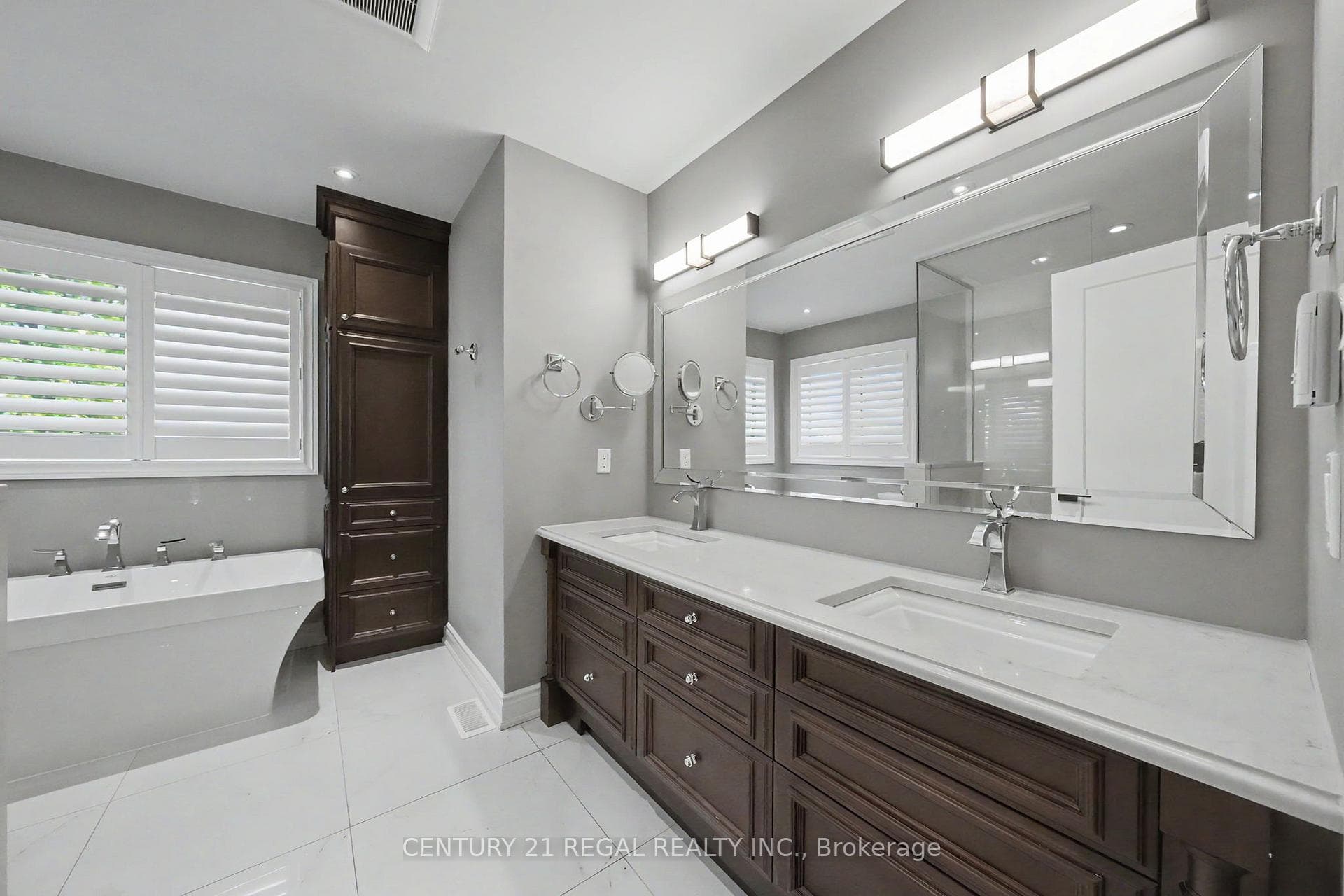 2260 Chickadee Crescent - Detached photo 25 of 47 in Oakville, Ontario