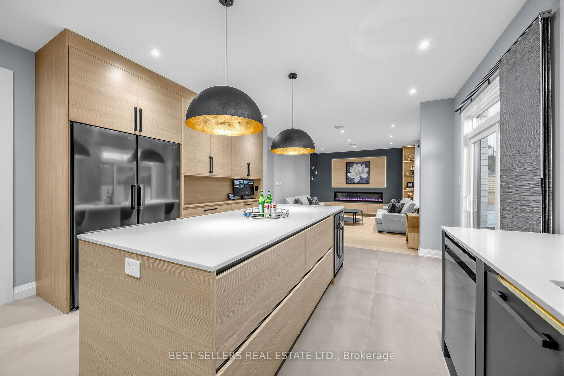 395 Klein Circle - Detached photo 11 of 38 in Hamilton, Ontario