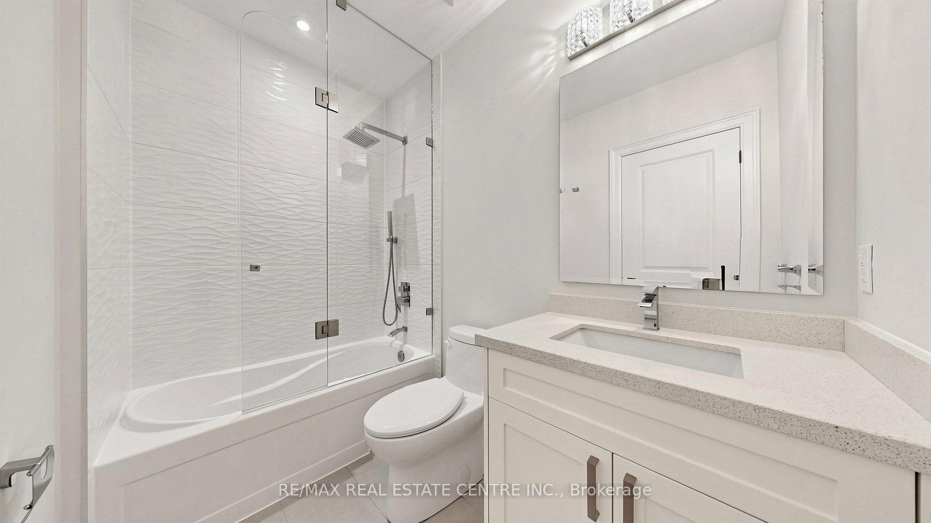 1496 Mansfield Drive - Detached photo 28 of 50 in Oakville, Ontario