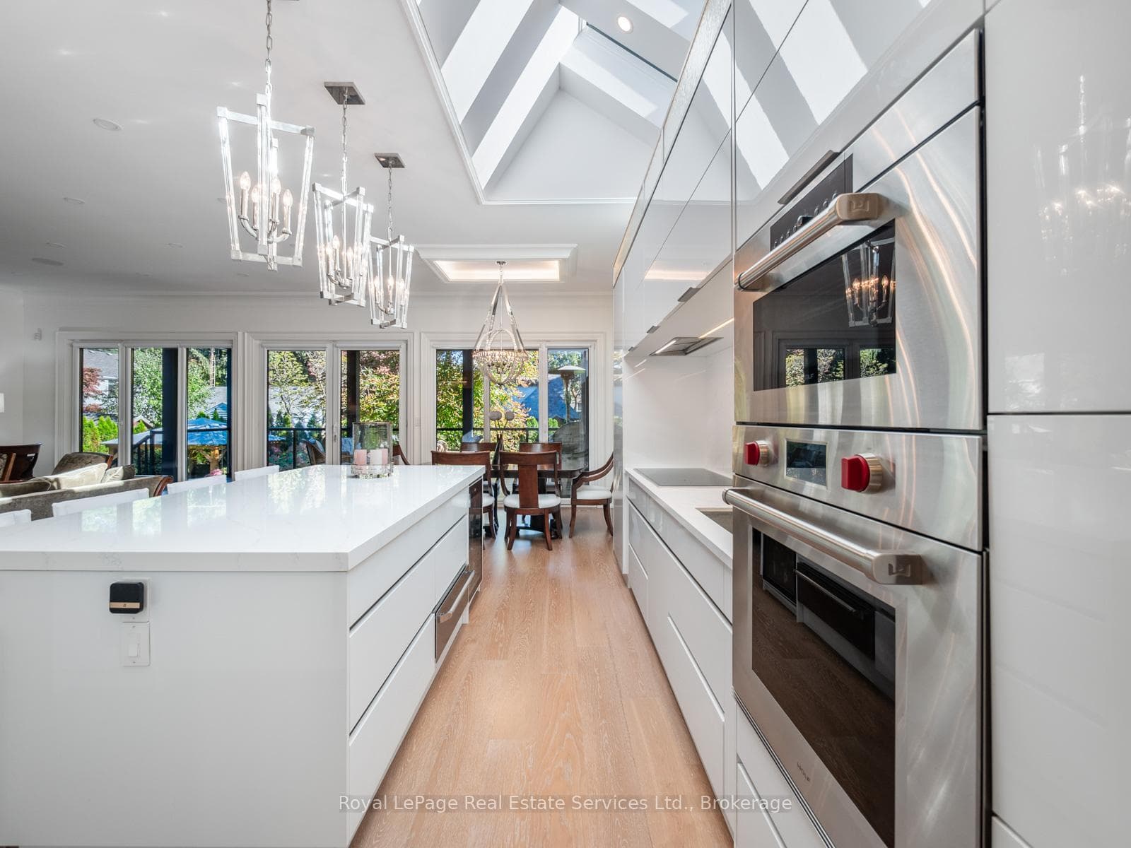 36 Anderson Street - Detached photo 9 of 50 in Oakville, Ontario