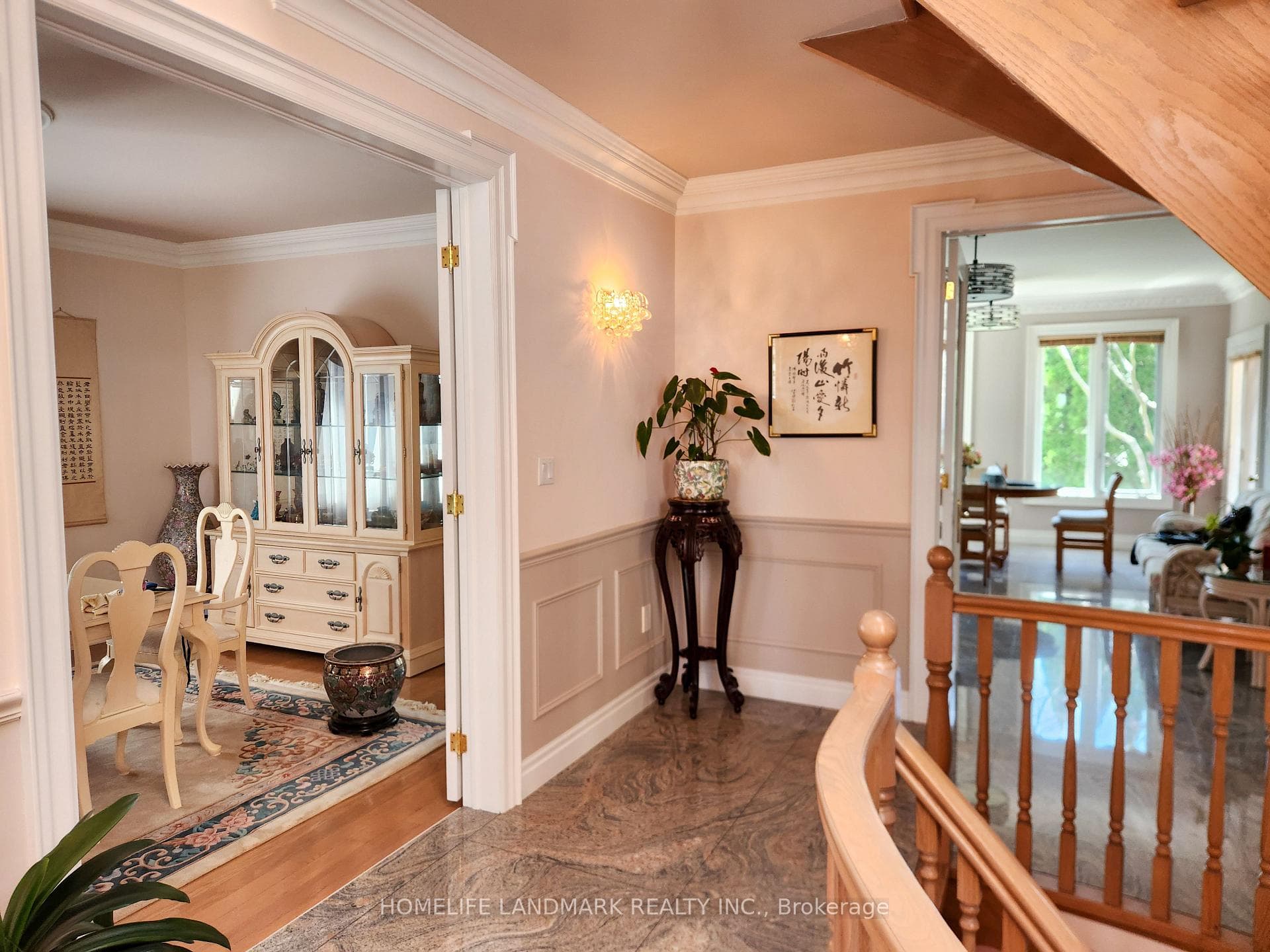 16 Lawnview Drive - Detached photo 9 of 50 in Willowdale / Newtonbrook, Ontario