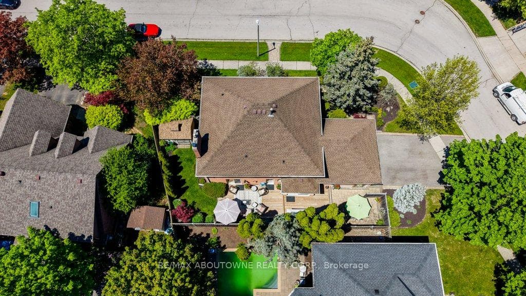 1300 Old Bridle Path - Detached photo 41 of 43 in Oakville, Ontario