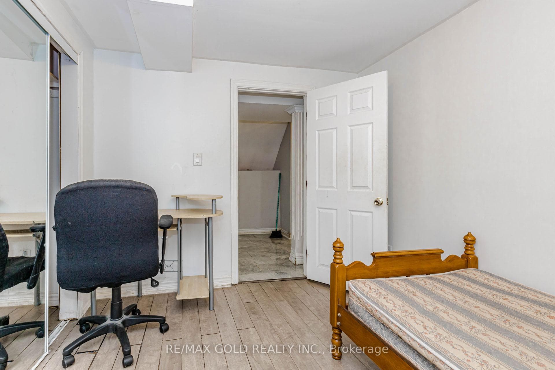 38 Achill Crescent - Semi-Detached photo 44 of 50 in Mississauga, Ontario