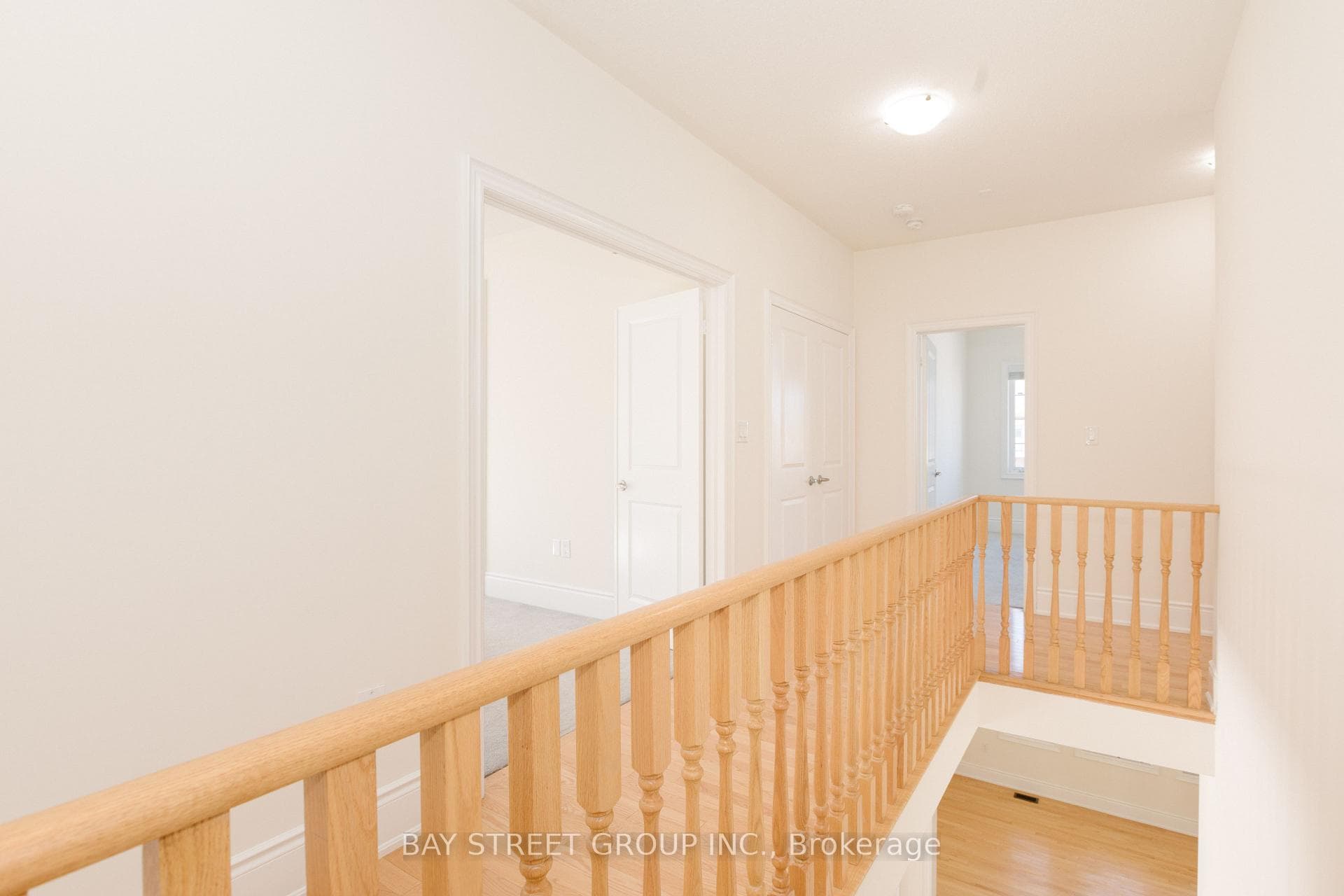 3127 Streamwood Pass - Detached photo 22 of 48 in Oakville, Ontario