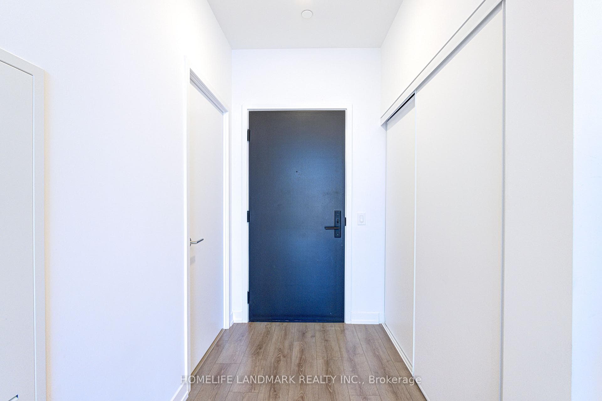 500 Dupont Street Unit 310 - Condo photo 5 of 29 in Annex / Yorkville / Summerhill, Ontario