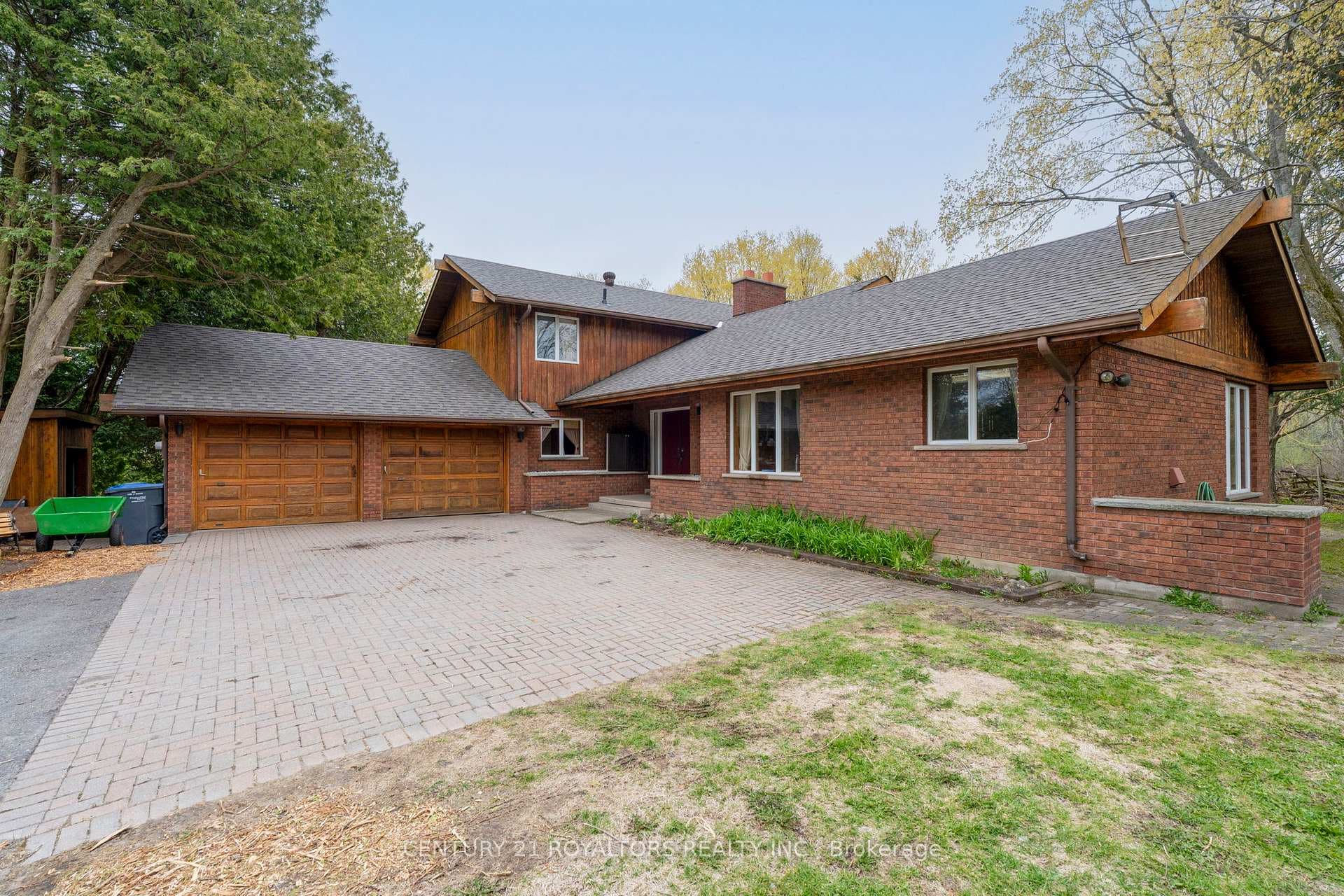 17940 Airport Road - Detached photo 4 of 42 in Caledon, Ontario