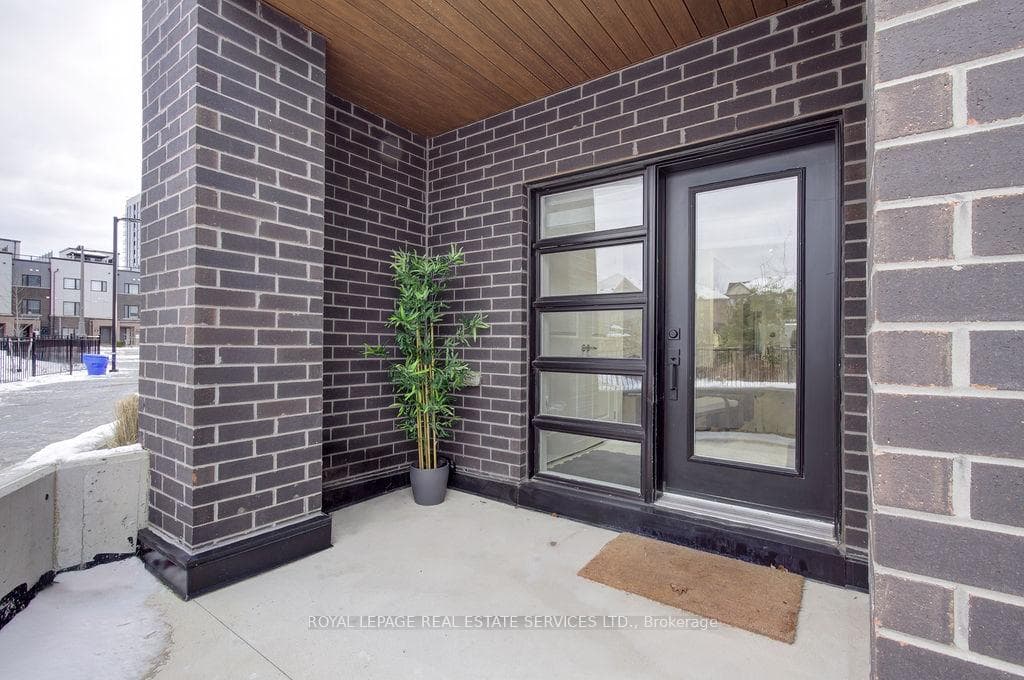 349 Wheat Boom Drive Unit 123 - Condo photo 1 of 20 in Oakville, Ontario