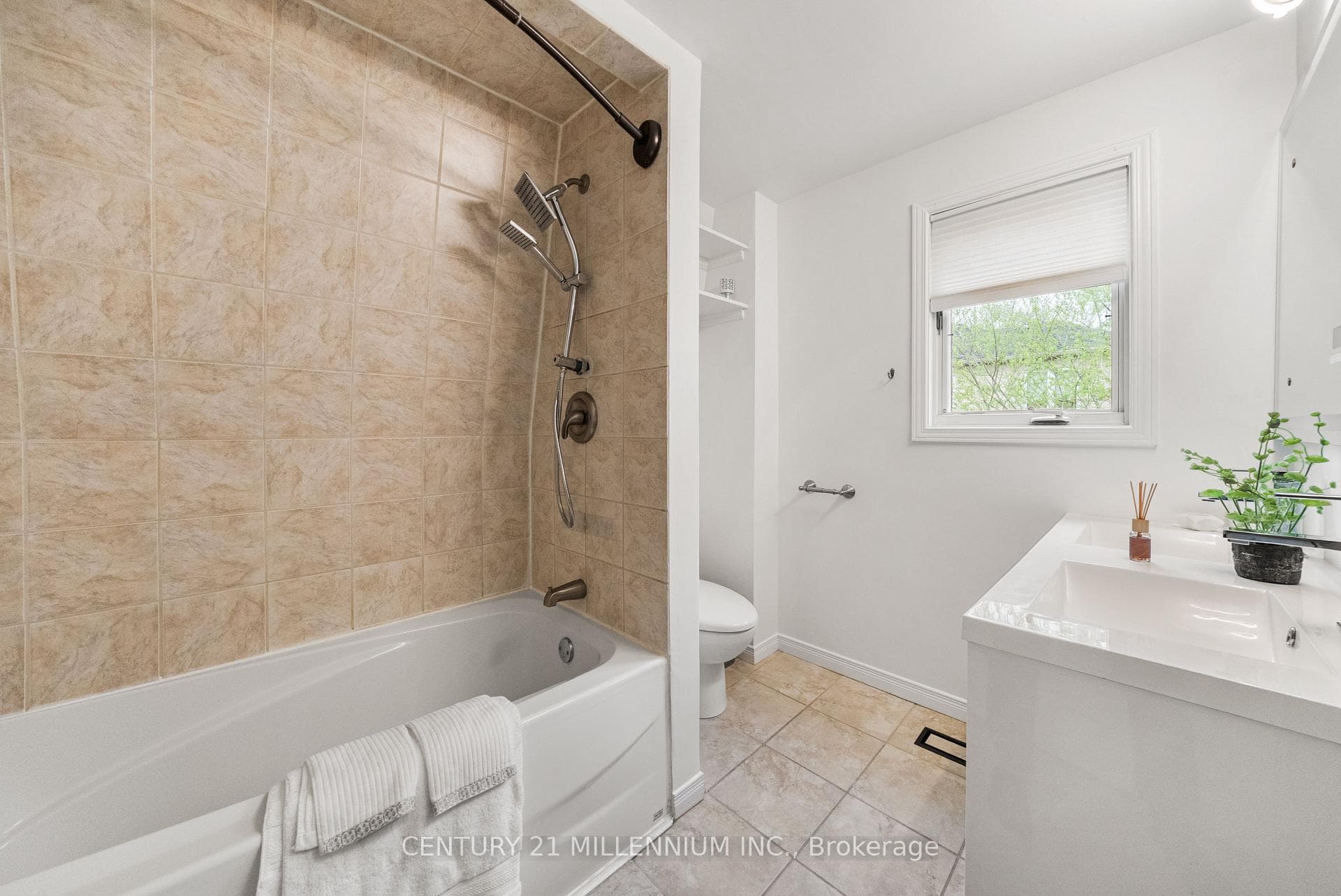 134 Helendale Avenue - Detached photo 23 of 35 in Forest Hill / Deer Park, Ontario