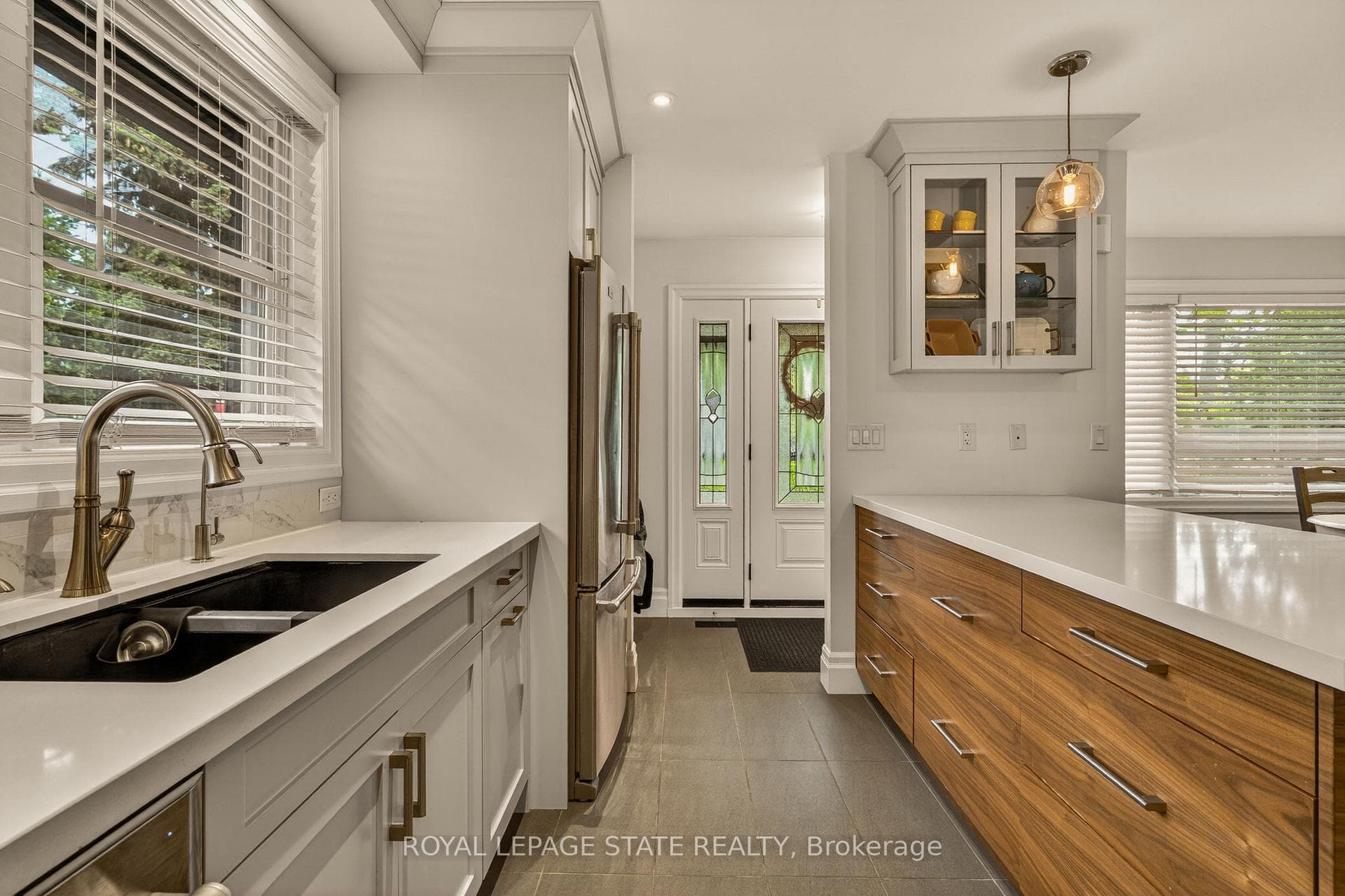 1396 Niels Avenue - Detached photo 9 of 50 in Burlington, Ontario