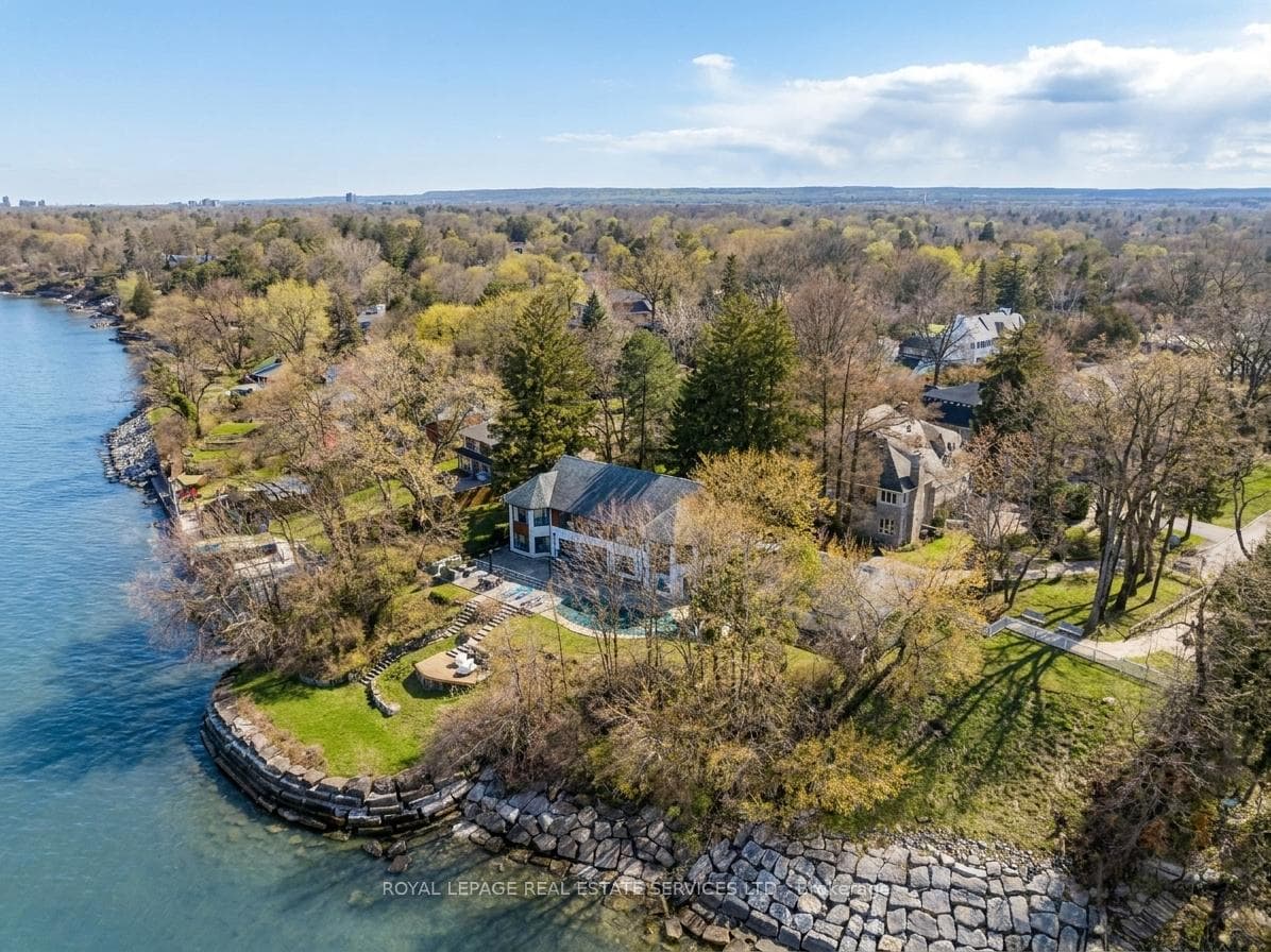 100 Appleby Place - Detached photo 8 of 46 in Burlington, Ontario