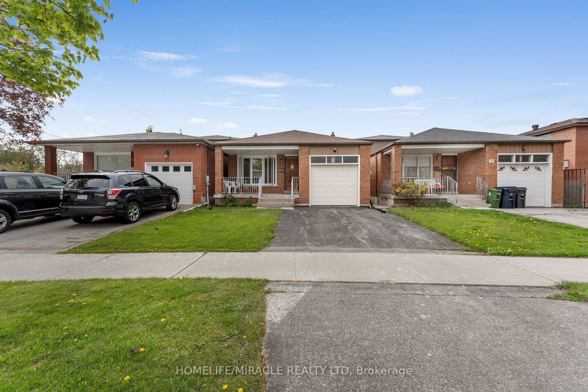 4 Greendowns Drive - home for sale in Scarborough Town Centre, Ontario