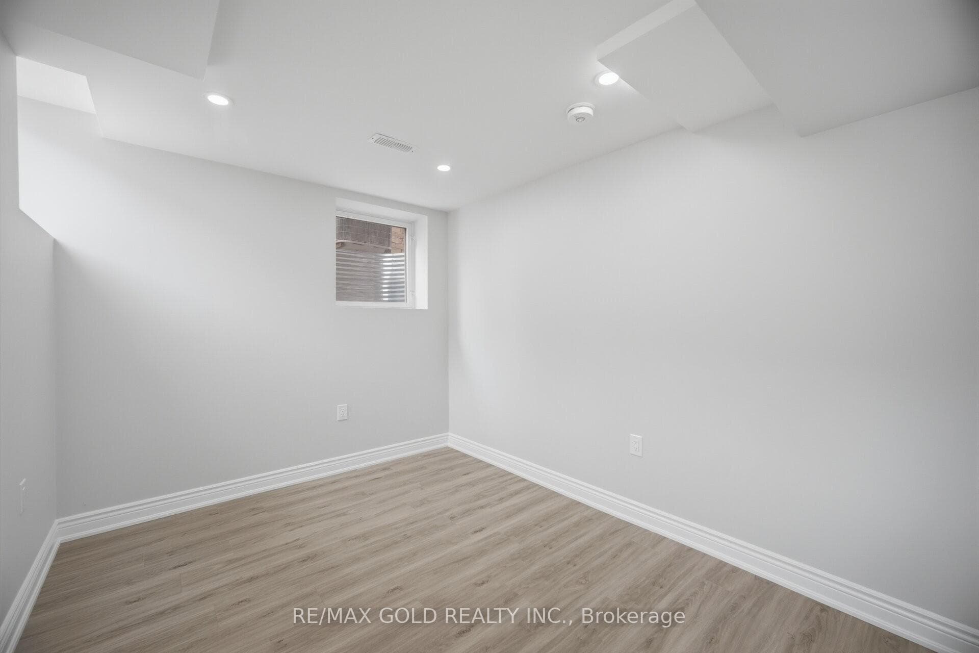 11 Sinatra Street - Detached photo 25 of 30 in Brampton, Ontario