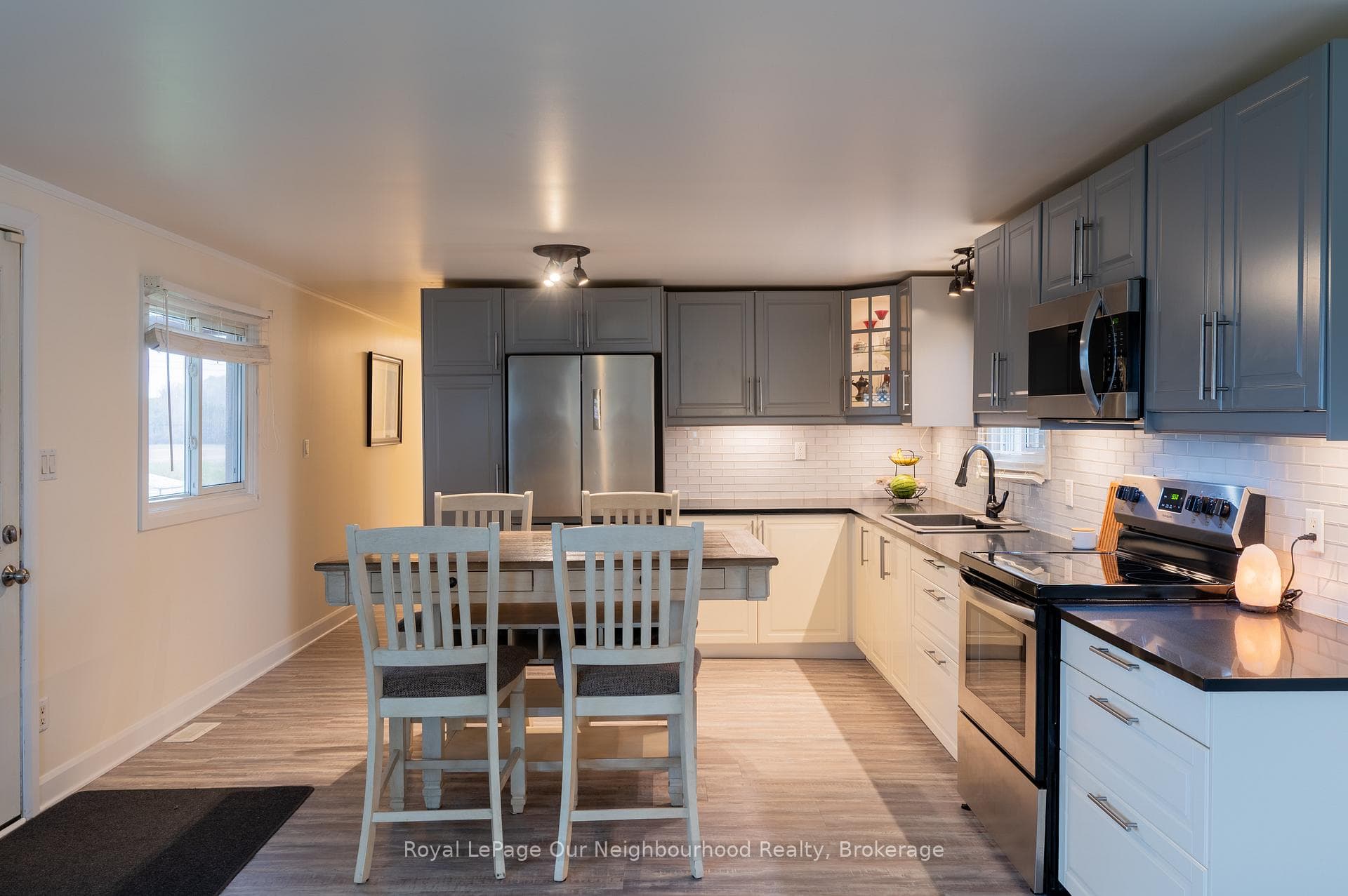 302 Lynn Crescent - Detached photo 7 of 23 in Hamilton Township, Ontario