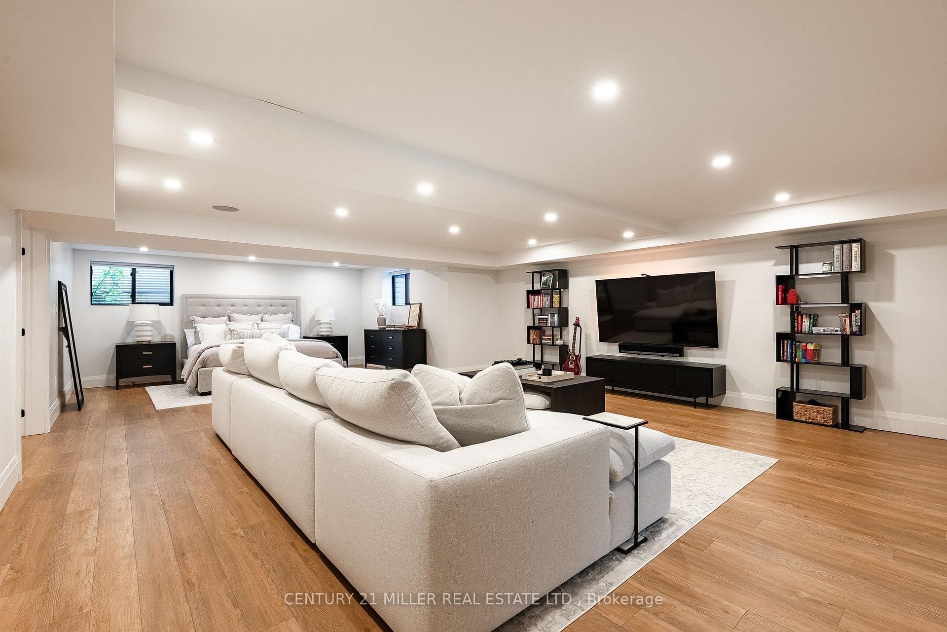 257 Sunrise Crescent - Detached photo 30 of 44 in Oakville, Ontario