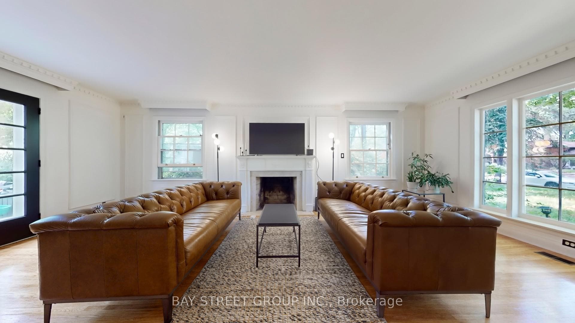 178 Breezy Pines Drive - Detached photo 5 of 19 in Mississauga, Ontario