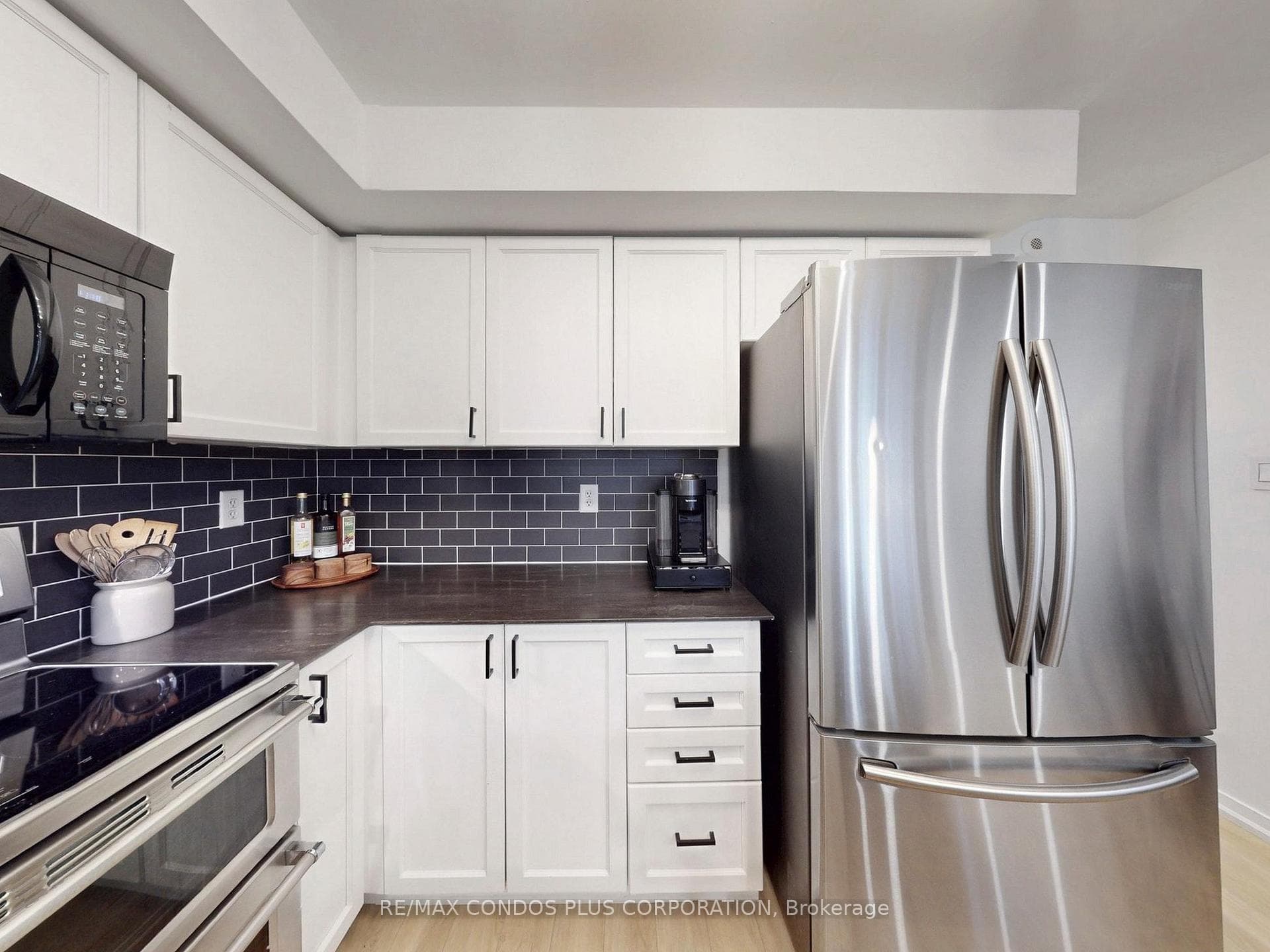 29 Florence Wyle Lane Unit 38 - Condo photo 18 of 43 in Riverdale / Leslieville, Ontario