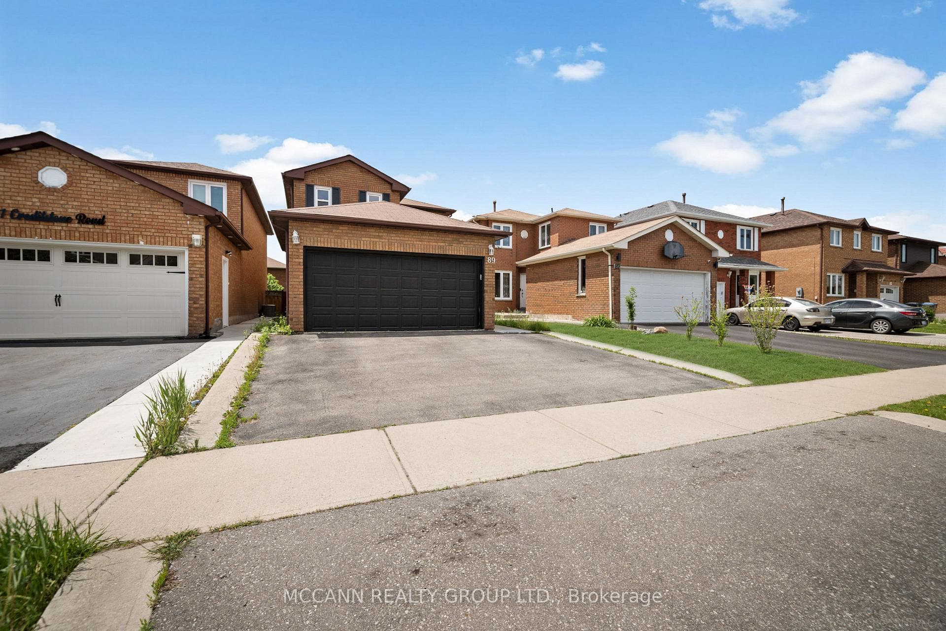 89 Creditstone Road - Detached photo 4 of 48 in Brampton, Ontario