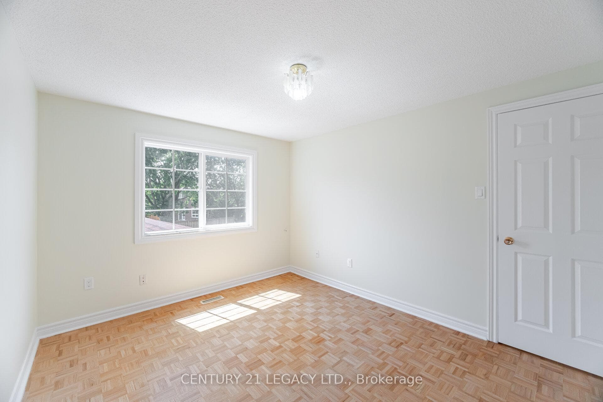 3182 Bracknell Crescent - Detached photo 24 of 45 in Mississauga, Ontario