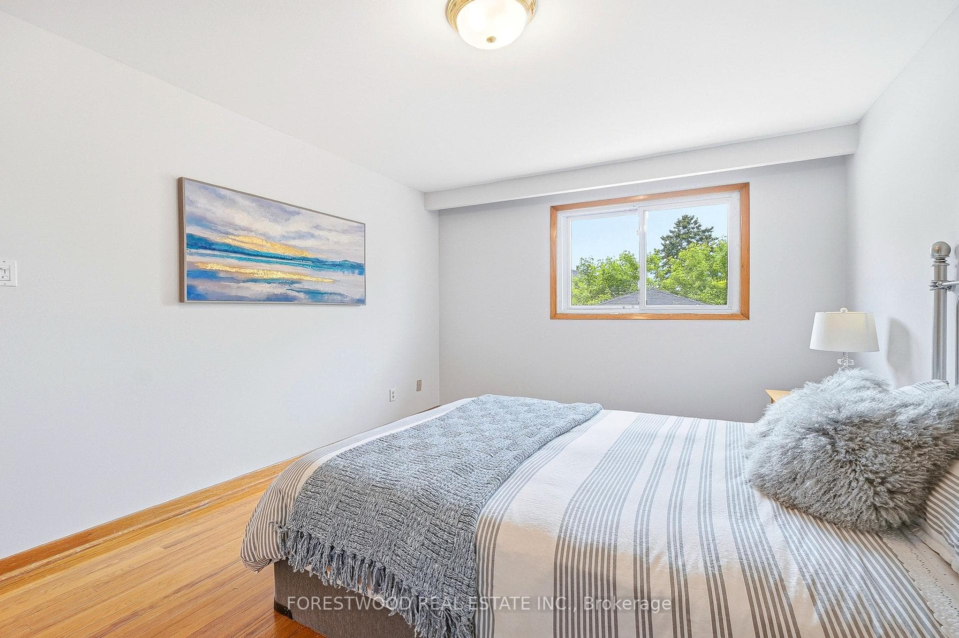 69 Surbray Grove - Semi-Detached photo 17 of 46 in Mississauga, Ontario