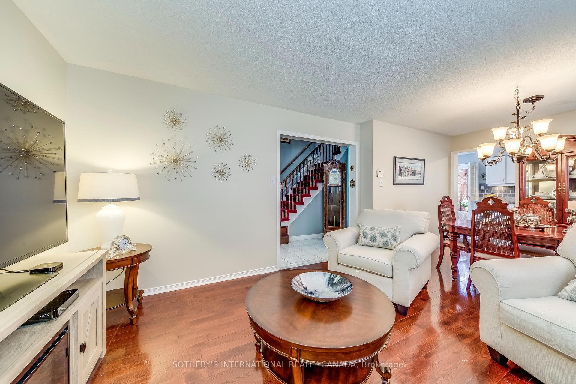 2294 Dale Ridge Drive - Semi-Detached photo 13 of 46 in Oakville, Ontario