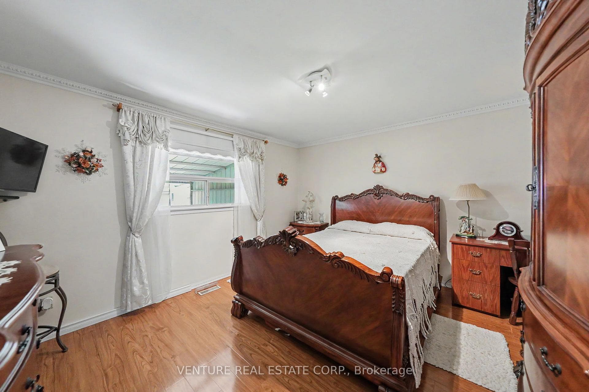 346 Centre Street - Detached photo 30 of 50 in Brampton, Ontario
