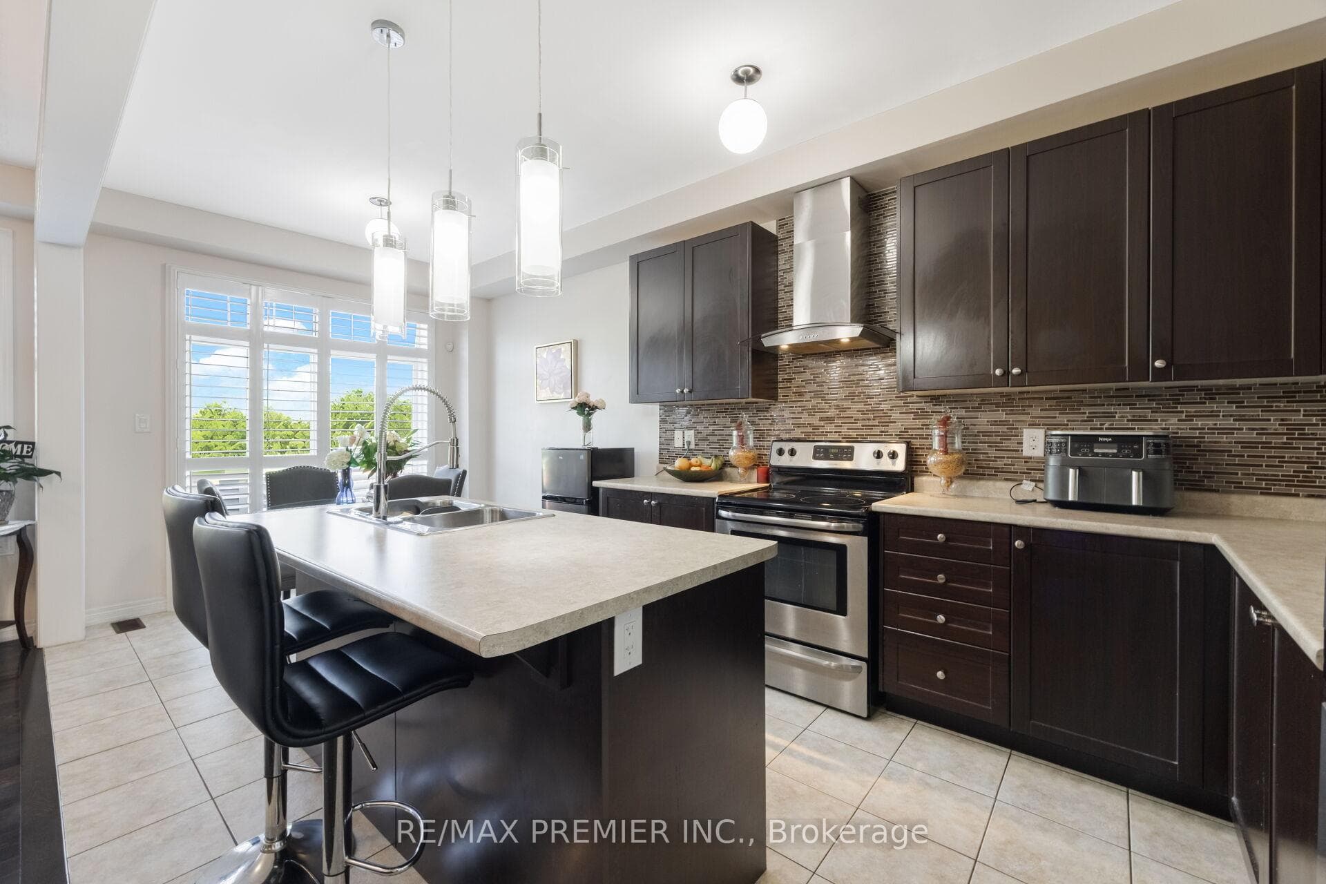 85 Kimborough Hollow - Semi-Detached photo 20 of 50 in Brampton, Ontario