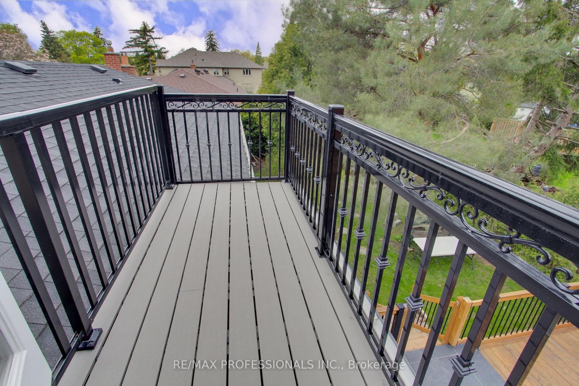 40 Cowley Avenue - Detached photo 36 of 40 in Etobicoke (Islington / Rexdale), Ontario
