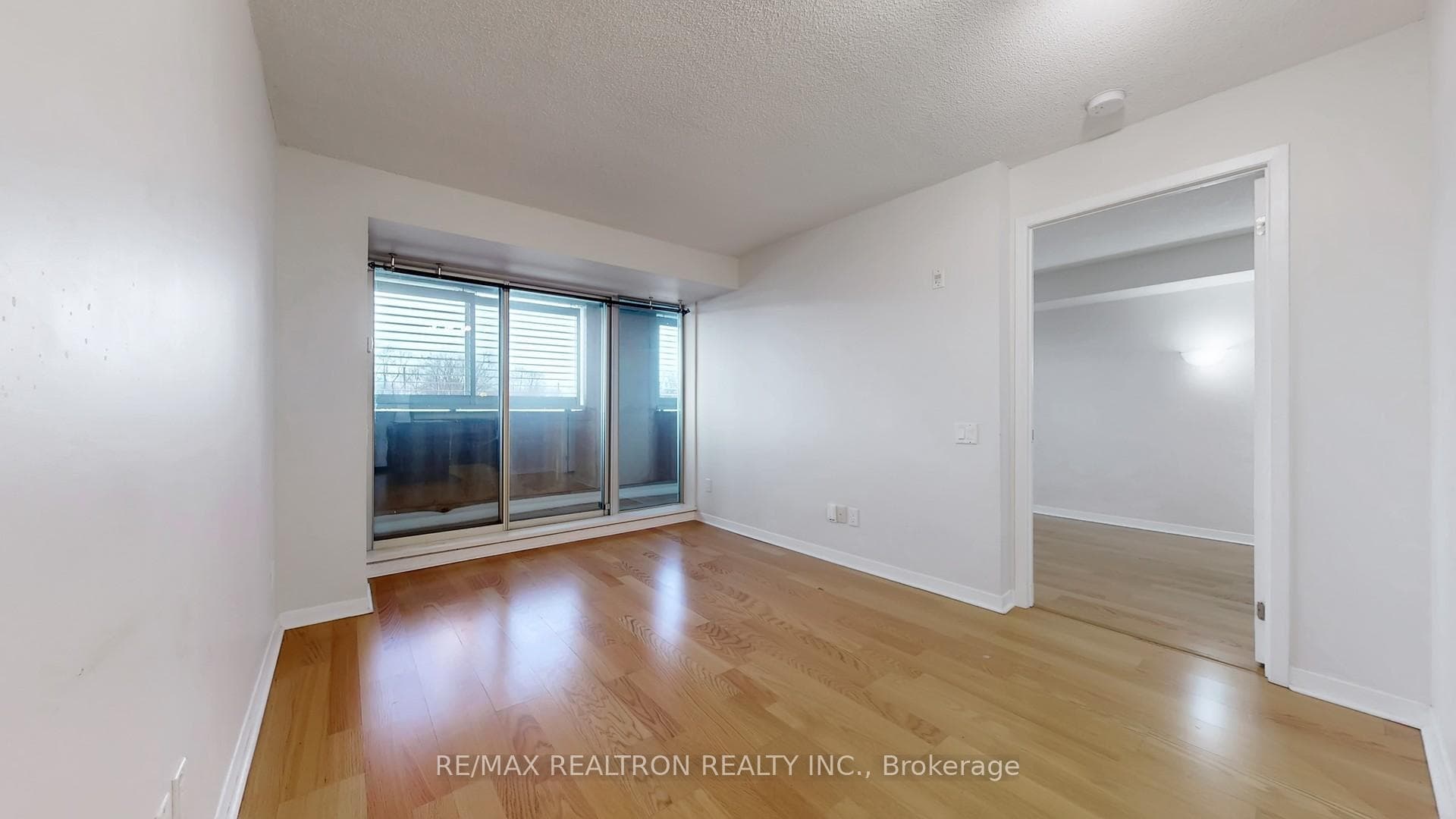 1050 The Queensway Avenue Unit 217 - Condo photo 13 of 41 in Etobicoke (Islington / Rexdale), Ontario